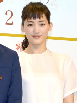 『精霊の守り人』シーズン2出演者発表会見に登壇した綾瀬はるか