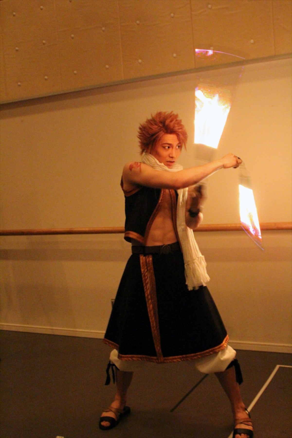 『FAIRY TAIL』舞台衣装姿が初お披露目　宮崎秋人、露出度の高さに「裸同然だな」