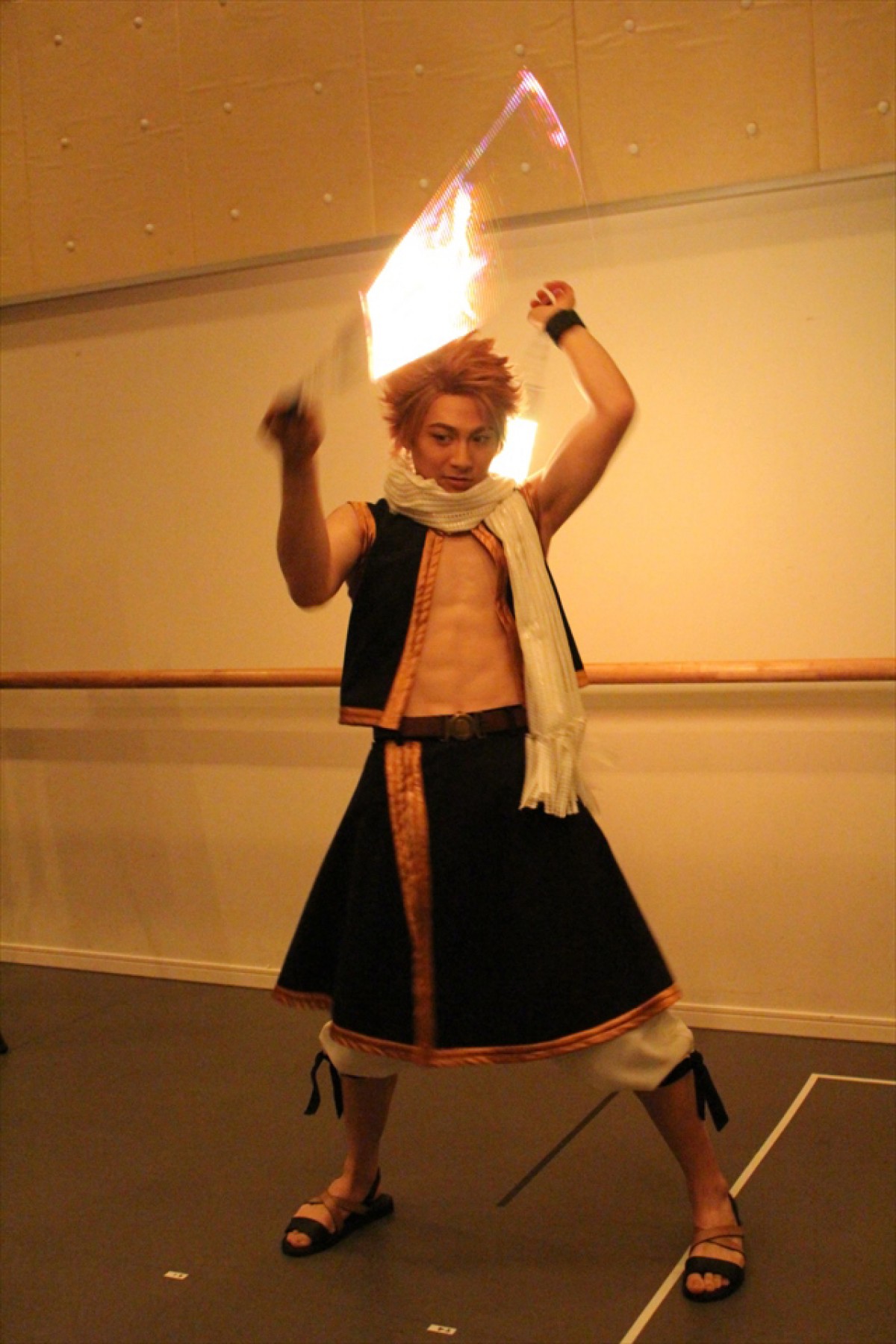 『FAIRY TAIL』舞台衣装姿が初お披露目　宮崎秋人、露出度の高さに「裸同然だな」