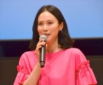 『私結婚できないんじゃなくて、しないんです』完成披露試写会に登壇した中谷美紀