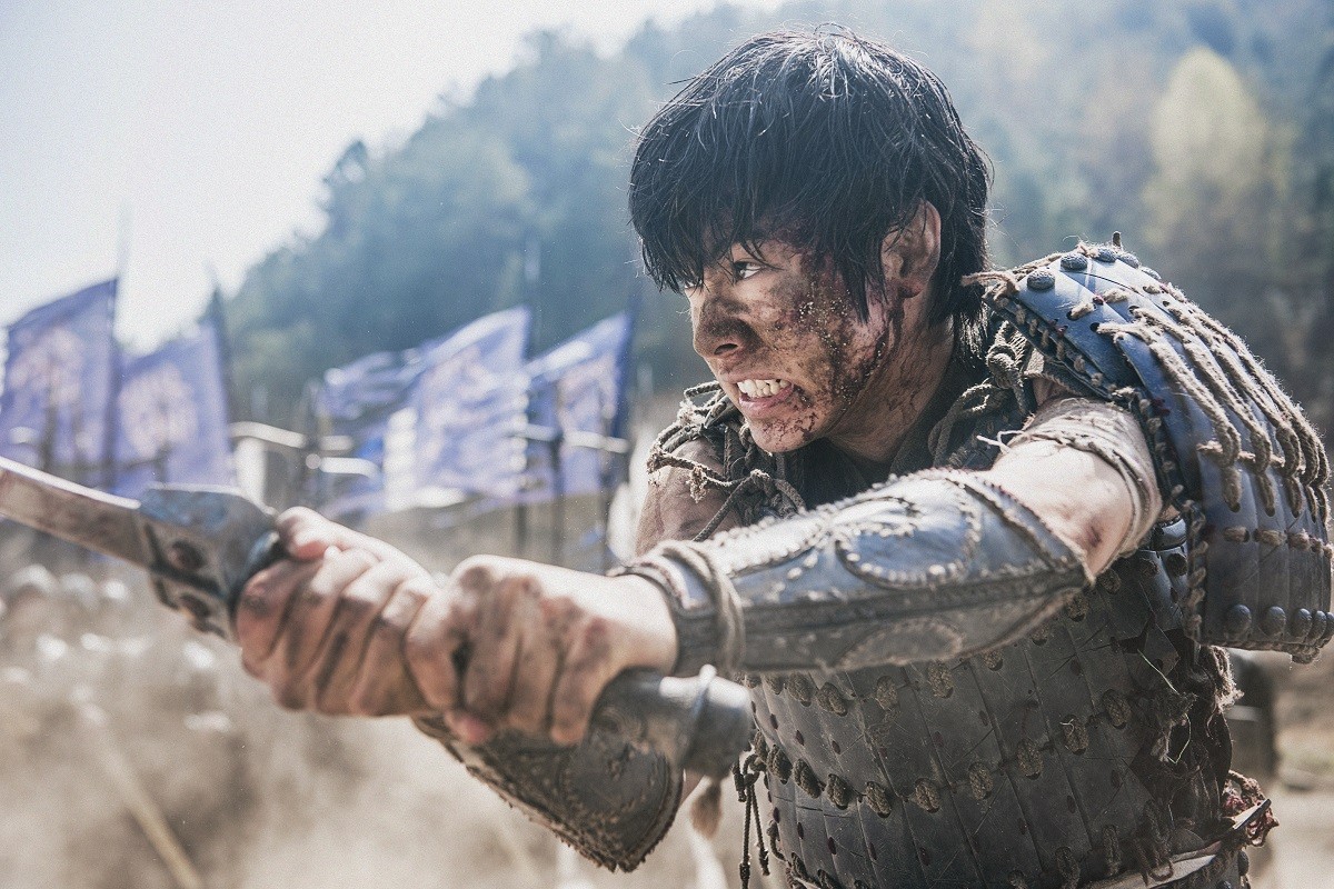 山崎賢人、『キングダム』実写映像で“信”を熱演　特別動画プロジェクトが始動