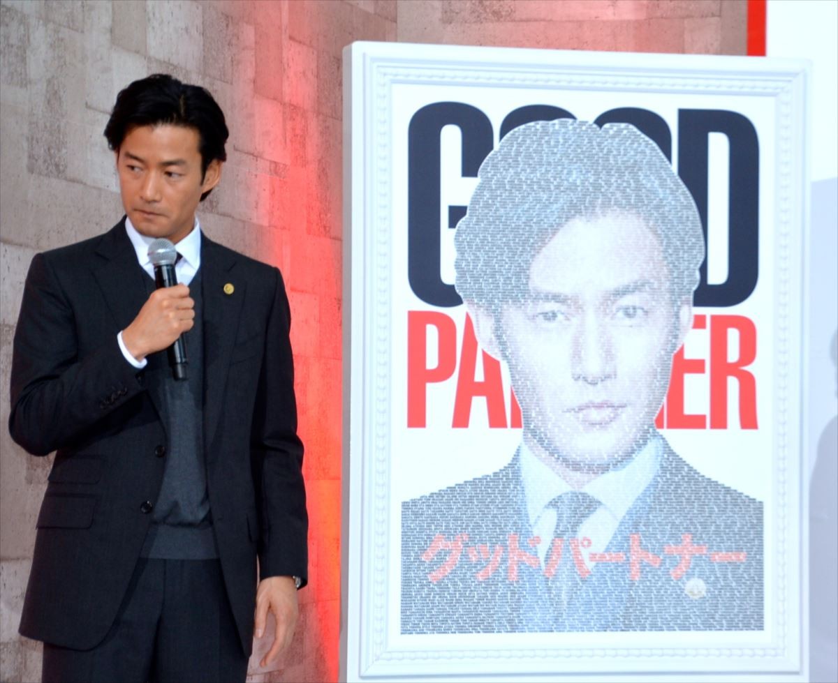 竹野内豊、賀来賢人から“乙女”な告白　「日本で一番かっこいい」絶賛に照れ笑い