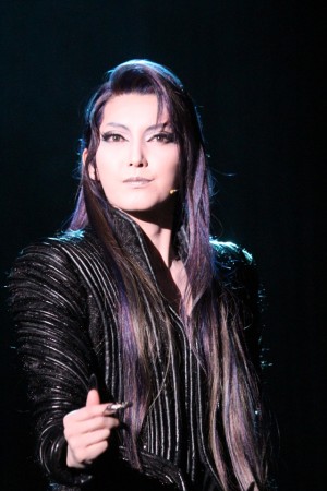 『エリザベート－愛と死の輪舞（ロンド）－』制作発表会見に出席した朝夏まなと