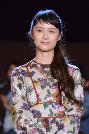 『世界から猫が消えたなら』完成披露舞台挨拶に登壇した宮崎あおい