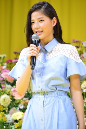 『世界から猫が消えたなら』完成披露舞台挨拶に登壇した石井杏奈