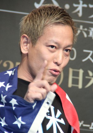 『ゲーム・オブ・スローンズ 第六章：冬の狂風』放送スタート記念イベントに登壇したじゅんいちダビッドソン