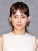 「女性投資家が注目する“俳優・女優界の若手有望株”」4位　綾瀬はるか