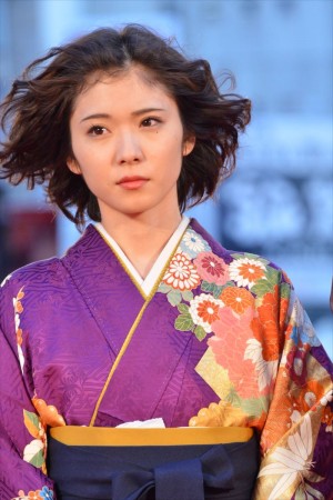  『ちはやふる 下の句』レッドカーペットイベントに登壇した松岡茉優