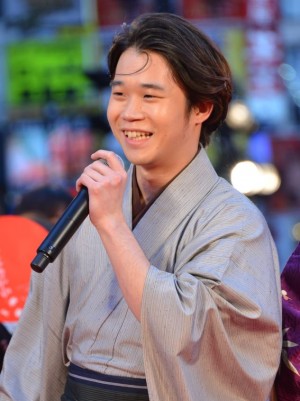 『ちはやふる 下の句』レッドカーペットイベントに登壇した矢本悠馬