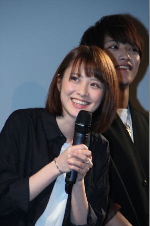 加藤葵『スリリングな日常』完成披露試写会に登壇