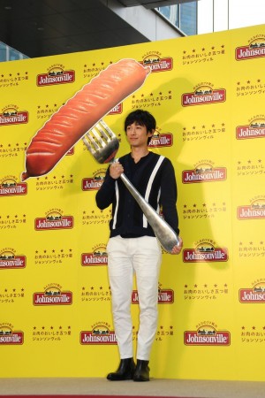 自身が出演するCMのPRイベントに出席したディーン・フジオカ