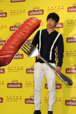 自身が出演するCMのPRイベントに出席したディーン・フジオカ