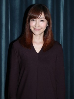 プレミアムドラマ『奇跡の人』で峯田和伸と共演する麻生久美子