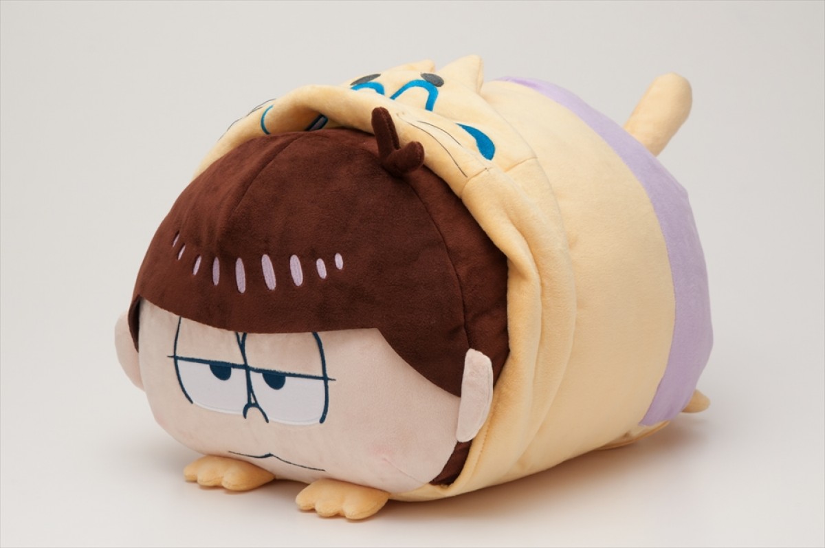『おそ松さん』一松、“エスパーニャンコ”姿に変身！プレミアムバンダイでクッション化