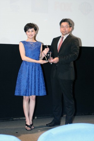 「海ドラニスト2016」に選出されたホラン千秋