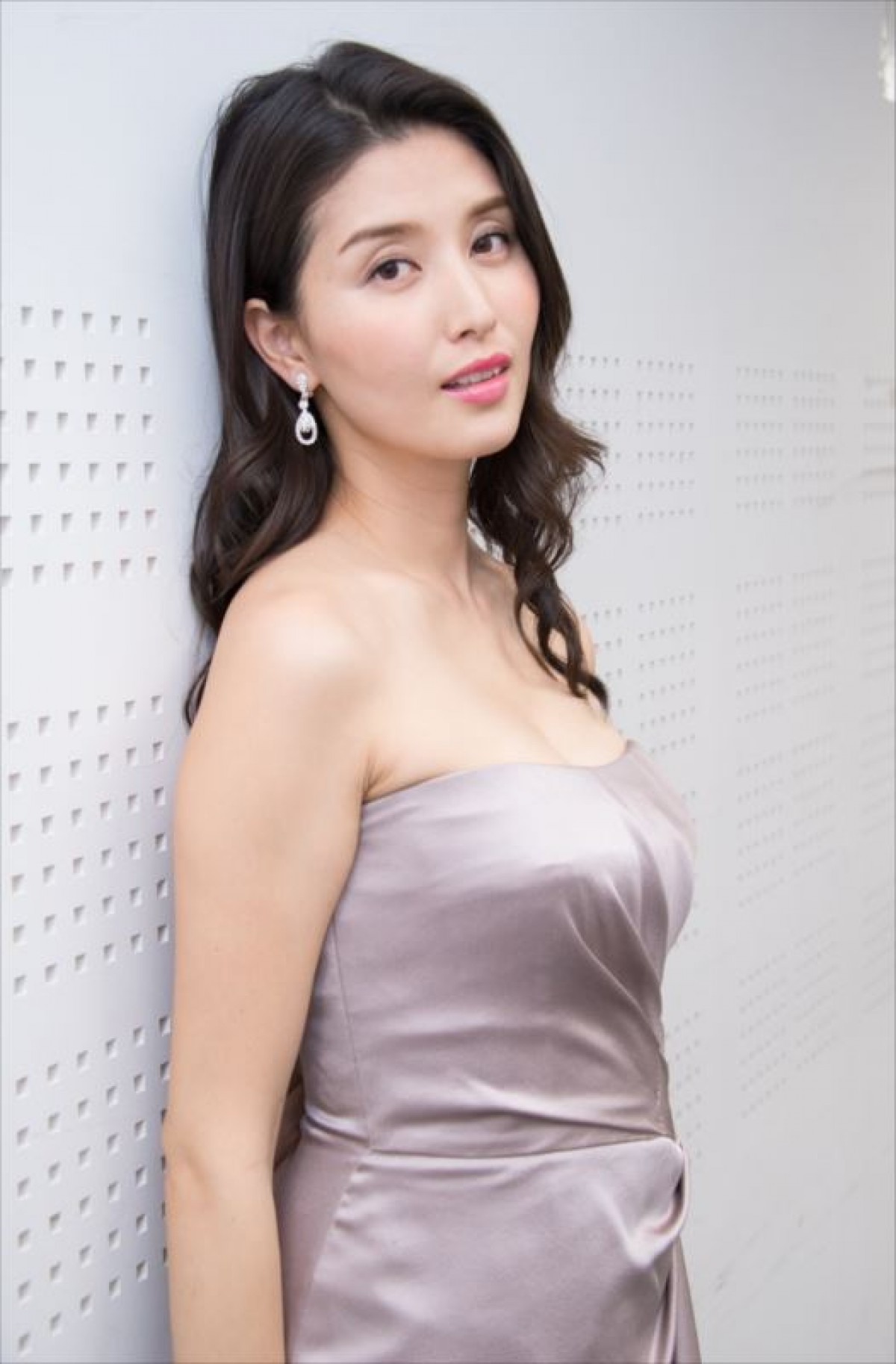 橋本マナミ、下積み時代支えたのは“根拠ない自信”　イメージ覆す努力家な一面