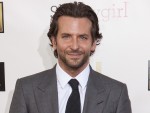 ブラッドリー・クーパー、父のがん闘病の苦悩語る　患者の経済支援に取り組み