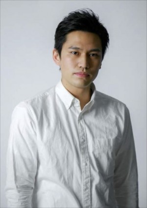 舞台『リング・リング・リング』キャストの小柳心