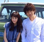 桐谷と三浦が2ショットで写った『好きな人がいること』オフショット