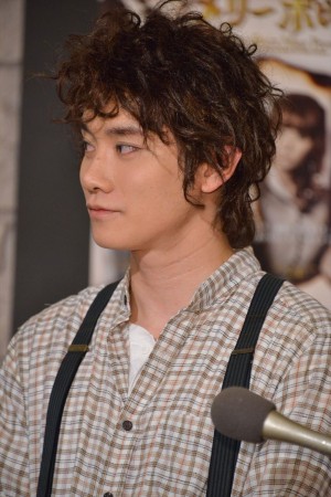 ミュージカル『ブラック メリーポピンズ』の取材会に出席した良知真次