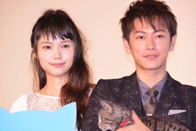 『世界から猫が消えたなら』初日舞台挨拶　佐藤健　宮崎あおい