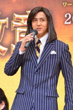 ミュージカル『王家の紋章』製作発表記者会見に登壇した伊礼彼方