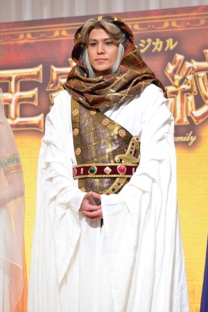 ミュージカル『王家の紋章』製作発表記者会見に登壇した宮野真守