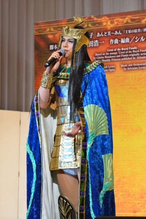 ミュージカル『王家の紋章』製作発表記者会見に登壇した浦井健治