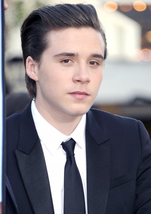 ブルックリン・ベッカム、『Neighbors 2：Sorority Rising（原題）』レッドカーペットに登場