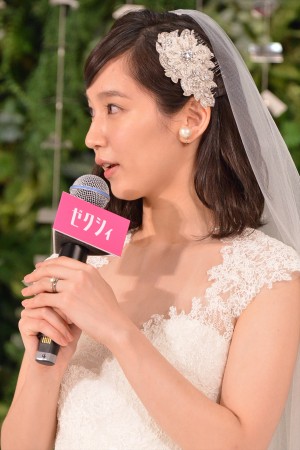 「ゼクシィ」の新CM＆CMソング発表会に登壇した吉岡里帆