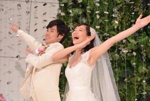 「ゼクシィ」の新CM＆CMソング発表会に登壇した吉岡里帆と戸塚純貴