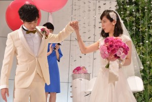 「ゼクシィ」の新CM＆CMソング発表会に登壇した吉岡里帆と戸塚純貴