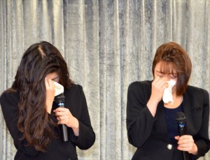 バブル系地下セクシーアイドル“ベッド・イン”による「射罪会見」の様子