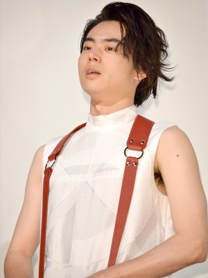 菅田将暉、『ディストラクション・ベイビーズ』初日舞台挨拶に登壇