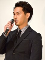 柳楽優弥、『ディストラクション・ベイビーズ』初日舞台挨拶に登壇