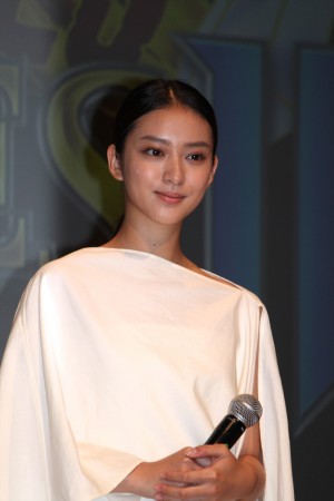 『ドラゴンクエストヒーローズII　双子の王と予言の終わり』完成披露発表会に出席した武井咲