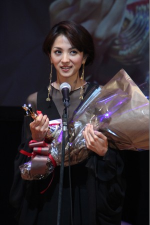 第25回日本映画批評家大賞実写部門授賞式に登壇した満島ひかり