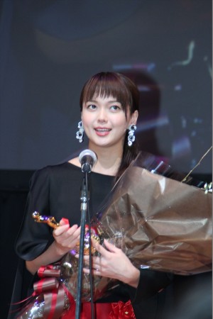 第25回日本映画批評家大賞実写部門授賞式に登壇した多部未華子