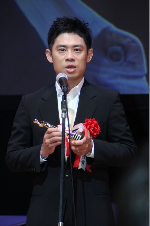 第25回日本映画批評家大賞実写部門授賞式に登壇した伊藤淳史