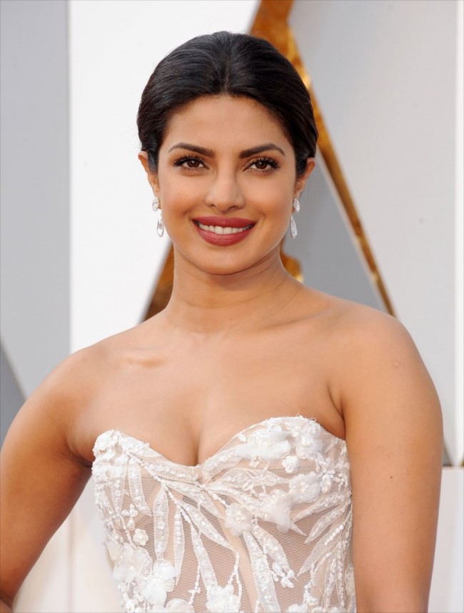 プリヤンカー・チョープラ　Priyanka Chopra