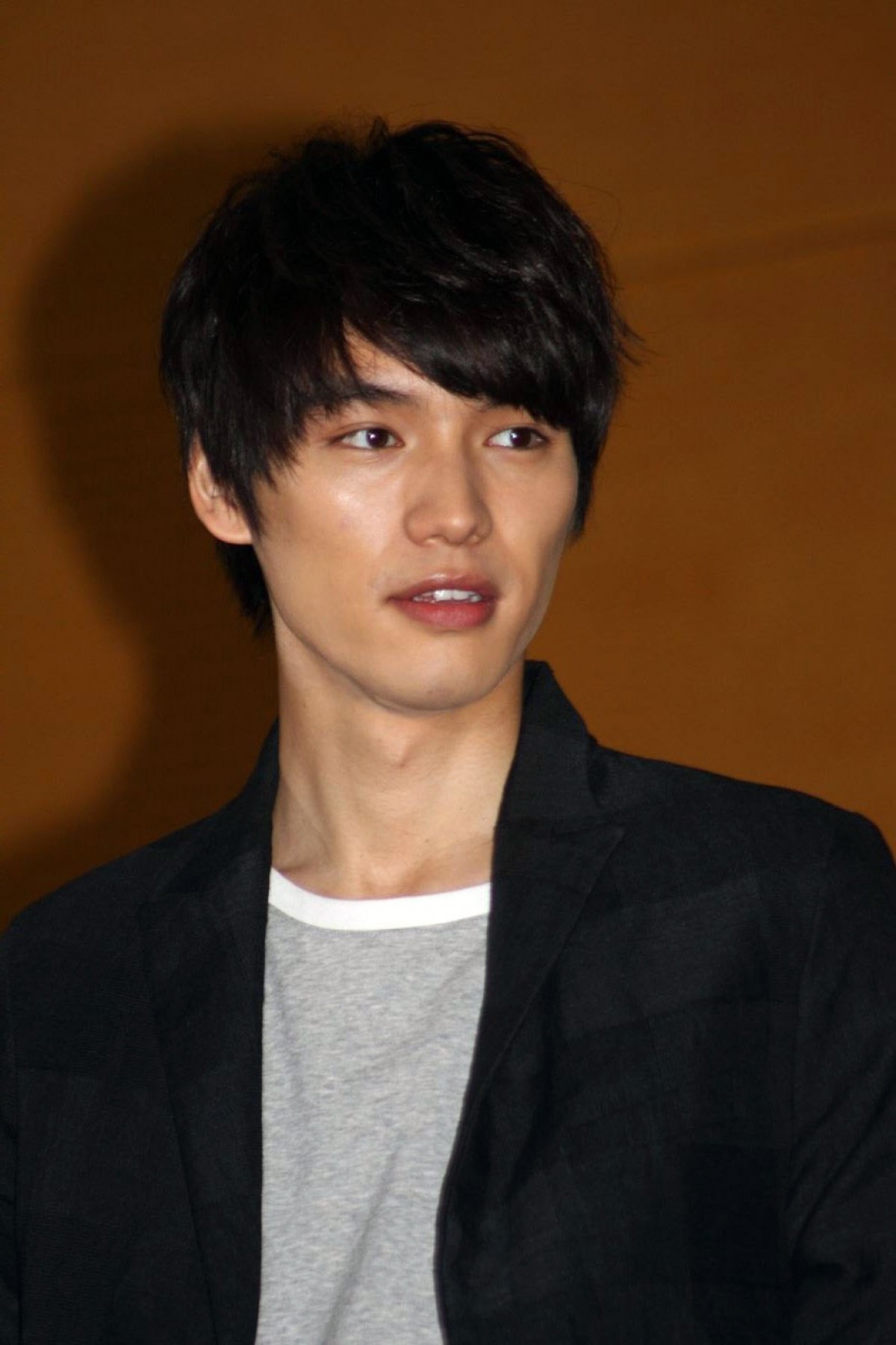 大泉洋、学生が思い描く“理想の面接官”第1位に！女性部門では天海祐希が1位に選出