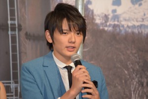 『疾風ロンド』のクランクアップ会見に登壇した濱田龍臣