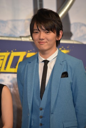 『疾風ロンド』のクランクアップ会見に登壇した濱田龍臣