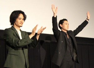 『セトウツミ』完成披露試写会に登壇した池松壮亮と菅田将暉