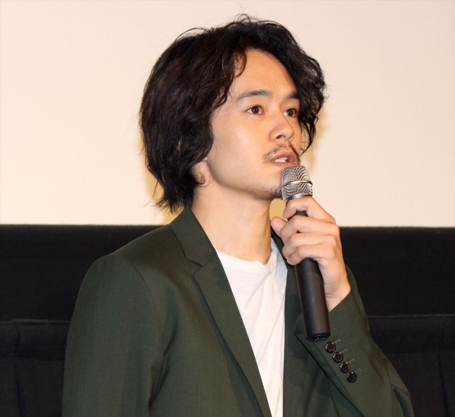 『セトウツミ』完成披露試写会に登壇した池松壮亮