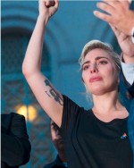 レディー・ガガ、銃乱射は「人道への攻撃」　オーランド犠牲者追悼集会でスピーチ