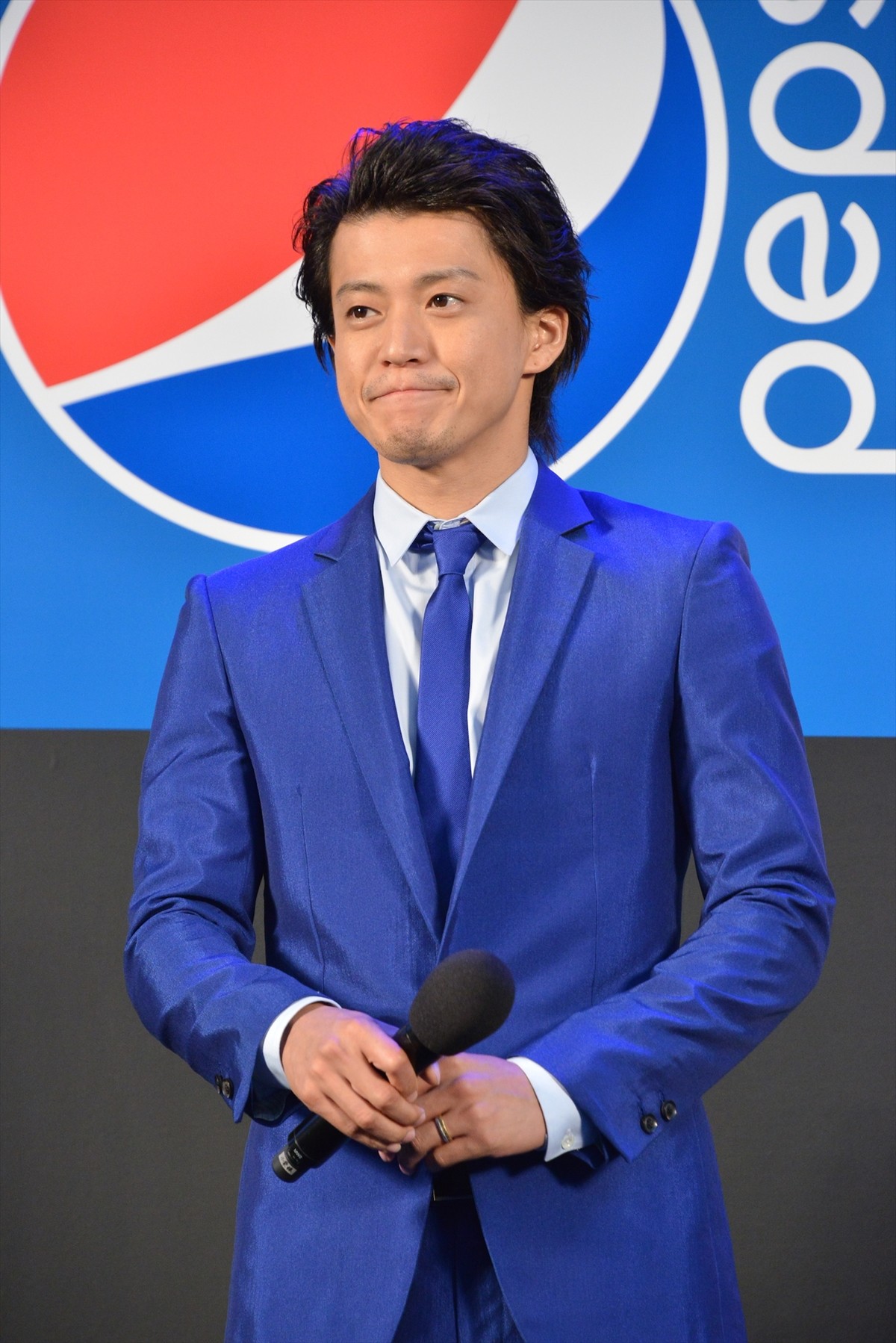 小栗旬、同じ“桃太郎” CMに驚き「自分だけかと思っていた」