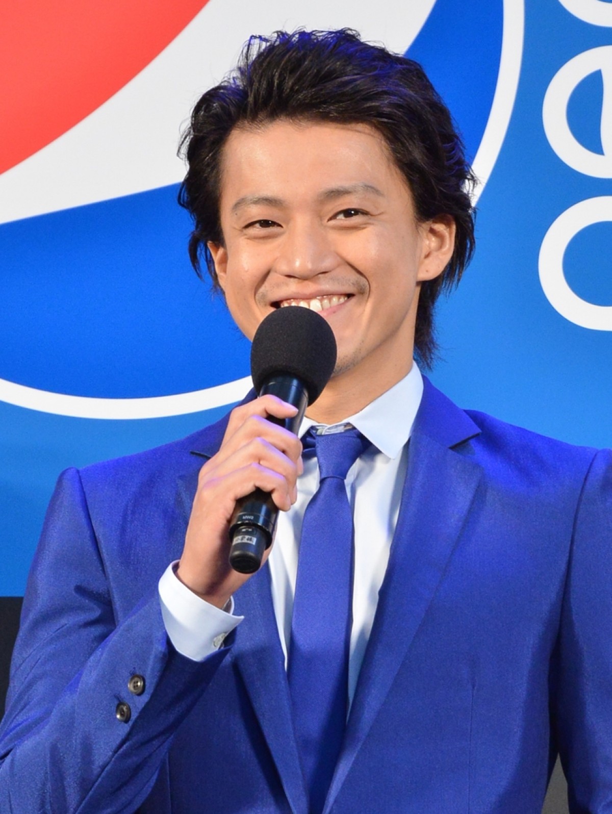 小栗旬、同じ“桃太郎” CMに驚き「自分だけかと思っていた」