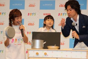 『ままデジ』記者発表会に登壇した辻希美