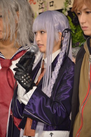 『ダンガンロンパ THE STAGE ～希望の学園と絶望の高校生～ 2016』囲み取材に登壇した岡本玲